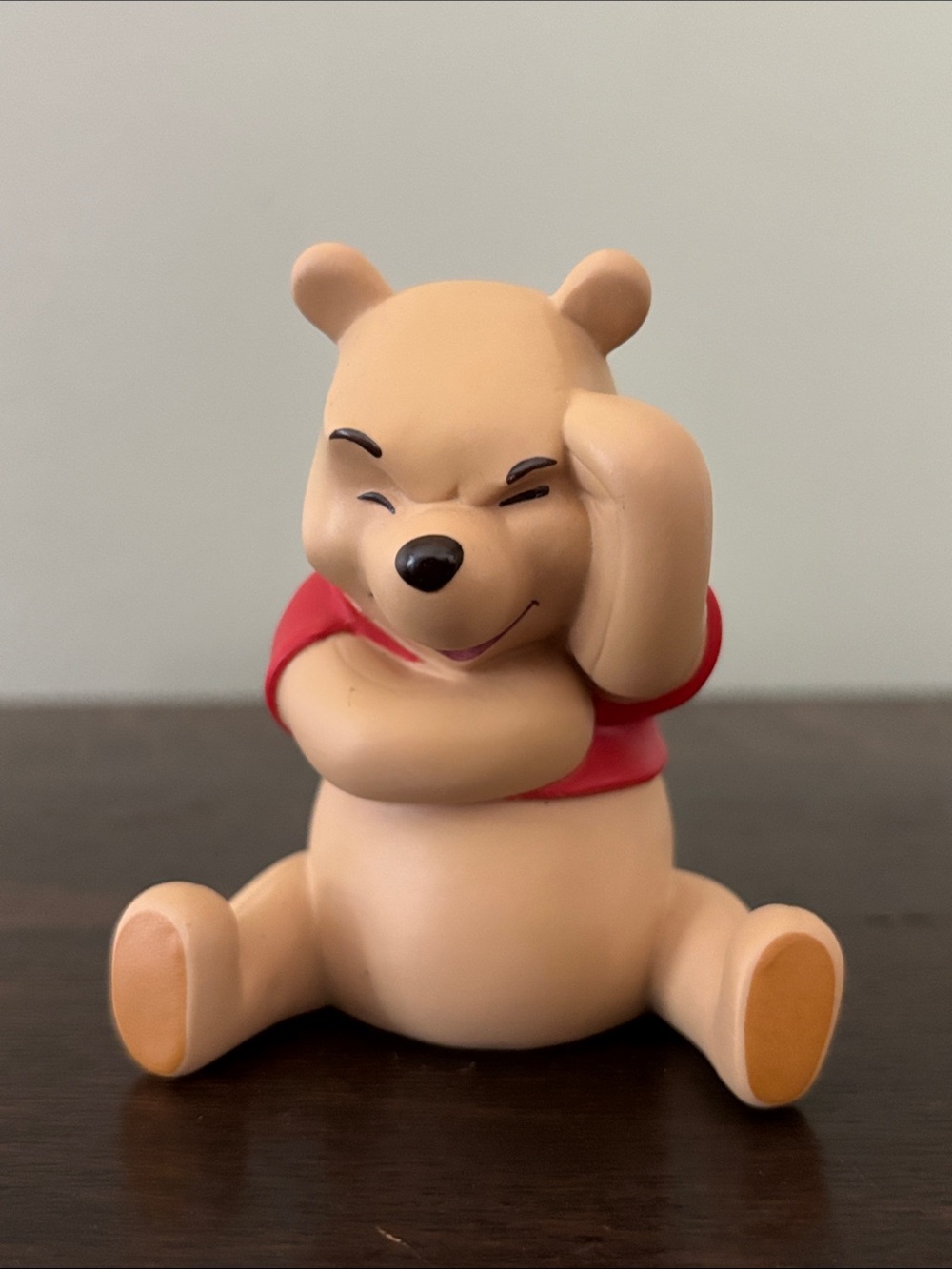 Disney Pooh & Friends  Figurine Think,Think,Think Winnie The Pooh 3" Poking Head
